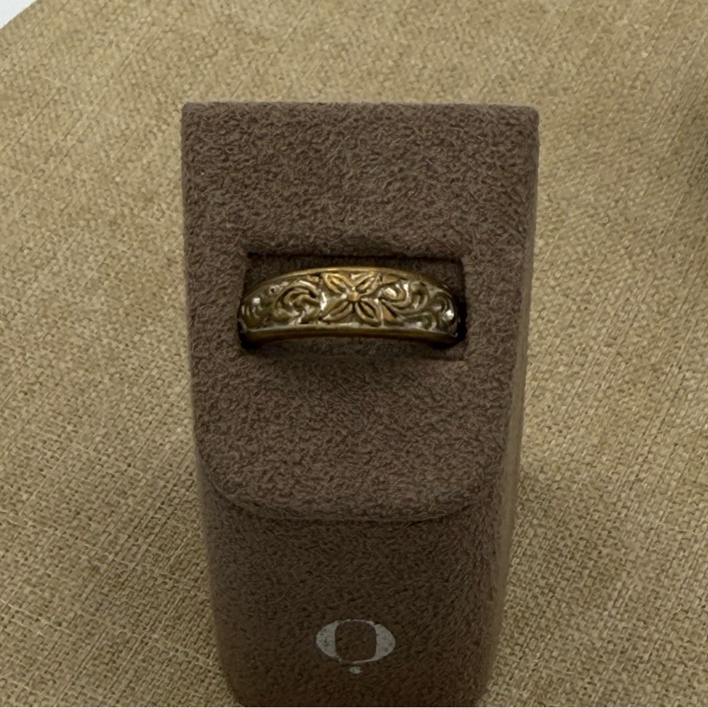 Elegant sterling silver Hawaiian Floral Ring